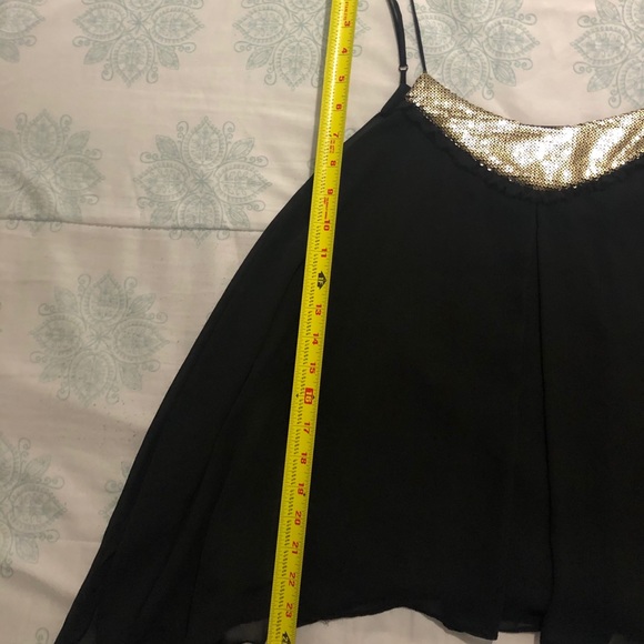 Express Black Flowy Top - Picture 8 of 9